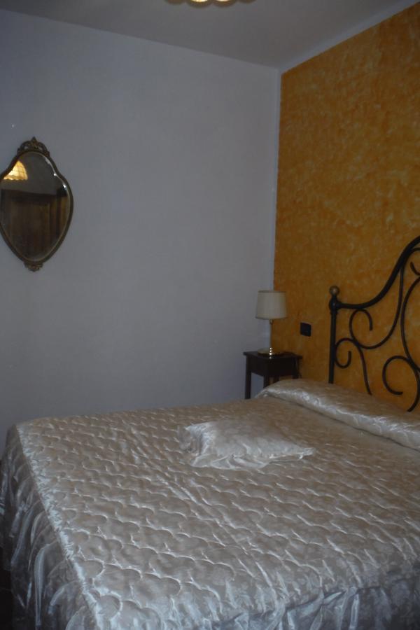 Agriturismo Santa Adriana Volterra Zimmer foto
